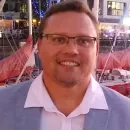 Dr Hennie van Heerden